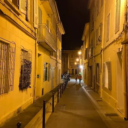 T2 Calme Centre Historique Aix En Pce Apartment